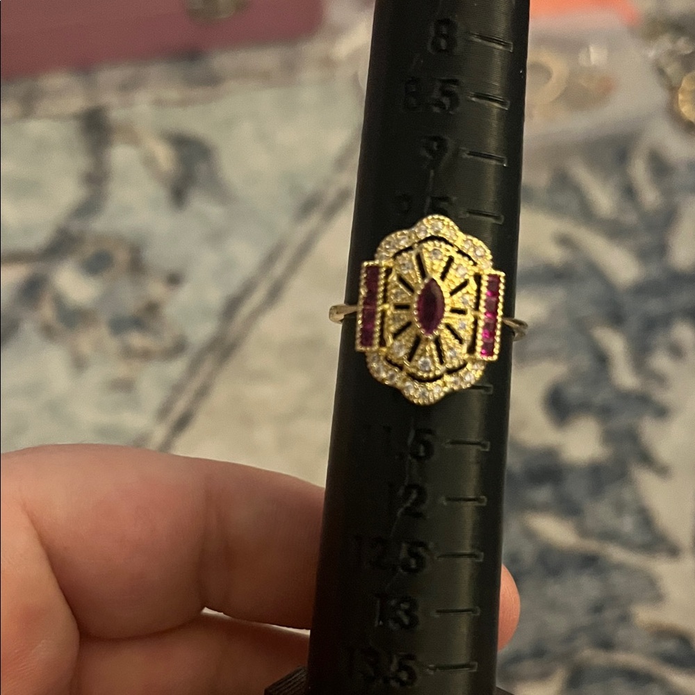 Elegant Gold And Ruby Colored Ring - image 1